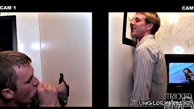 Amateur guy gets gay deepthroating