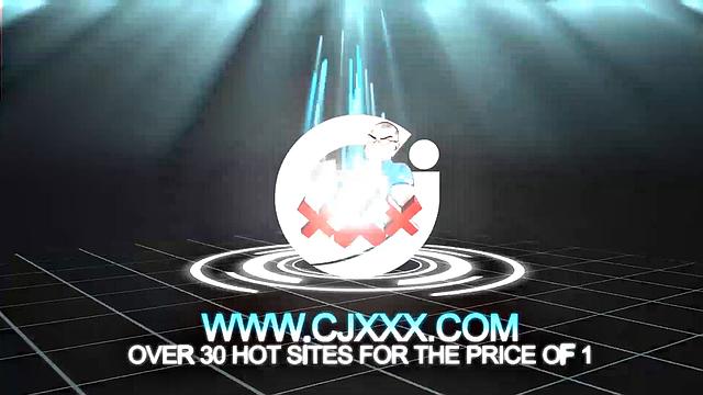 Hernandez дрочит свой член и кончает один