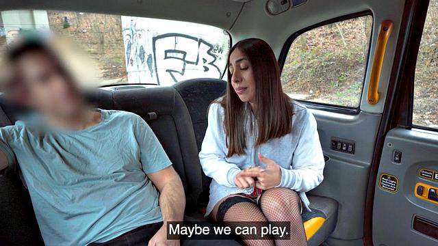 Cockriding public 21yo bae fucked by nice guy in car