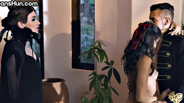 Trans with small boobs rimmed by babe in 3some