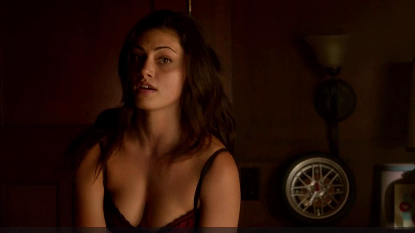 Phoebe Tonkin topless moments