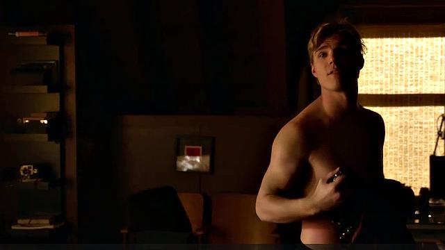 Phoebe Tonkin topless moments