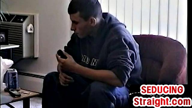 Cute amateur twink solo wanks till cumshot