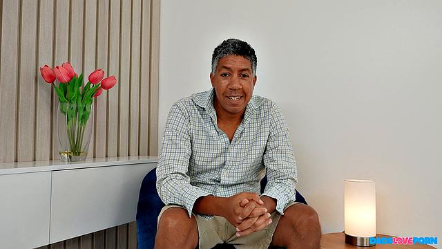 Dads On Set: Sex Moves Competition