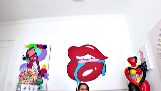 Selena's Pussy Prowess