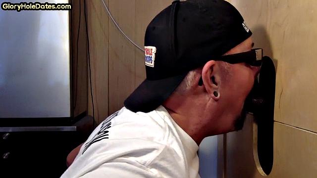 Gloryhole BJ: DILF sucks black cock at home