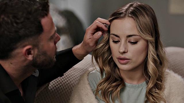 Сет Гэмбл собирает страстную благодарность у Анны Клэр Клаудс