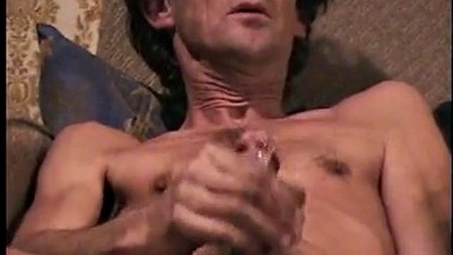 Daddy Wanking - Amateur video