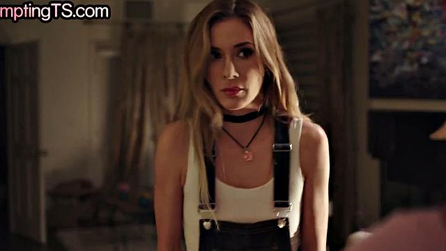 Hot transgender gets her sucked by nympho blonde