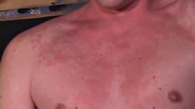 Зак Перри: скучно одному - зато рука всегда рядом, гей дрочка с финалом на камеру.