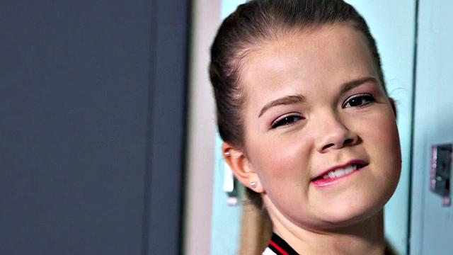 Teen Lexy Adams Gives Cheerleader Peep Show