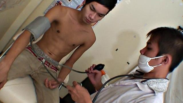 Slim Asian bred by doctor after sucking at exam