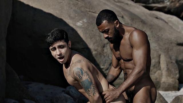 White jocks barebacked in outdoor orgy on public beach