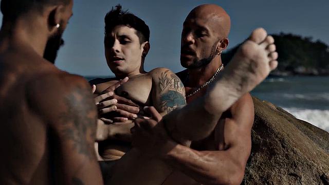 White jocks barebacked in outdoor orgy on public beach