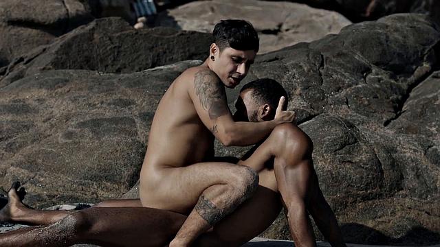 White jocks barebacked in outdoor orgy on public beach