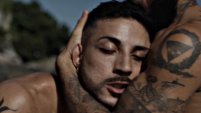 White jocks barebacked in outdoor orgy on public beach