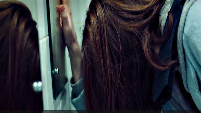 Karen Gillan in video