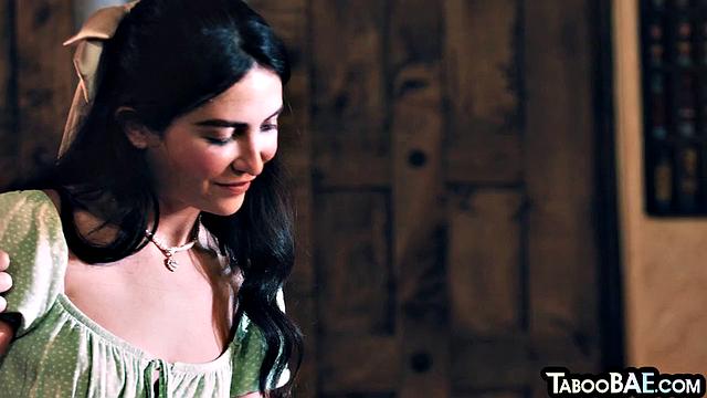 Stunning babe pussydestroyed in 3some