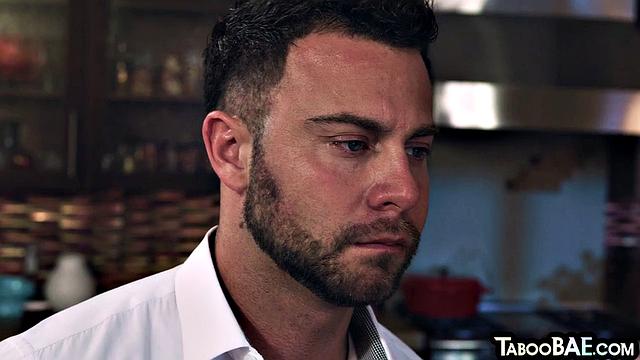 Stunning babe pussydestroyed in 3some