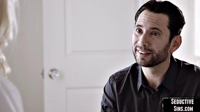 Sexy Lingerie Blonde Gets Pussybanged