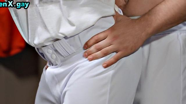 Manly jock bareback fucks sportive in locker room