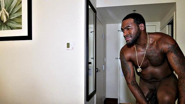 so damm thick newbie bunny all natural phat booty fucks bbc rome major