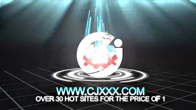 Энди Тейлор жёстко дрочит свой член и мощно кончает