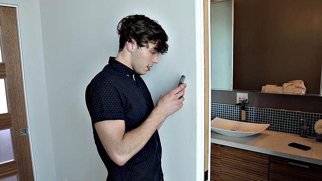 Hot Twink Caught Snapping Pics Of StepBro Dicked Down - Paul Canon, Christian Bay - ASGmax