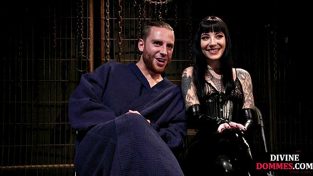 CFNM femdom leather babe pegs male ass with strapon