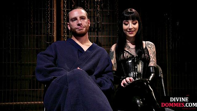 CFNM femdom leather babe pegs male ass with strapon