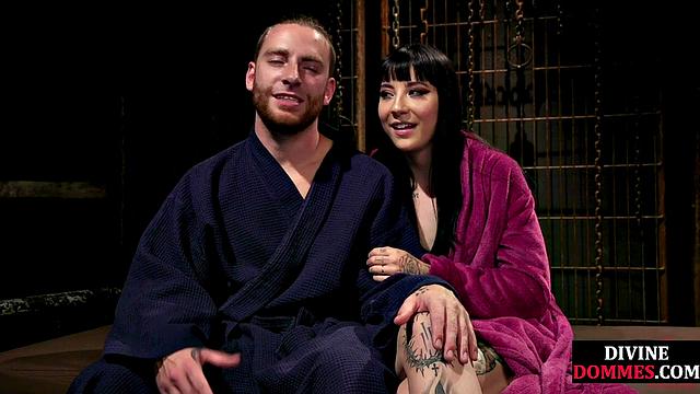 CFNM femdom leather babe pegs male ass with strapon