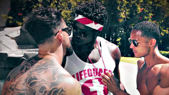 HETEROFLEXIBLE - Horny Gym Buddies Marcus McNeil & Crush Daddy MILK Their Cocks In Protein