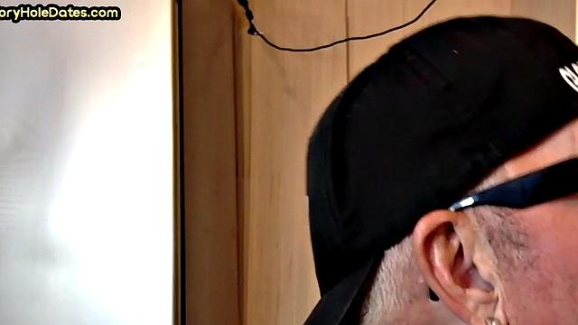 Homemade gloryhole DILF gets banged in closeup video