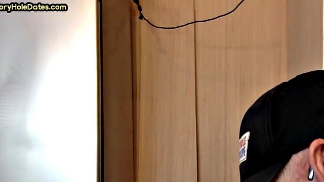 Homemade gloryhole DILF gets banged in closeup video