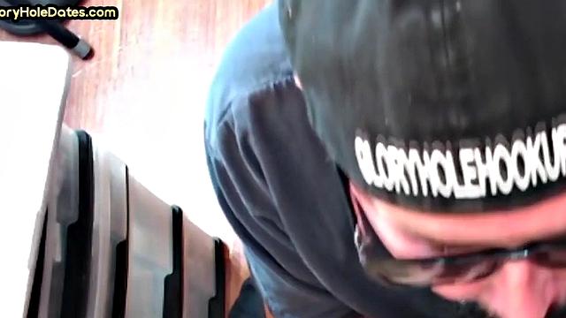 Homemade gloryhole DILF gets banged in closeup video