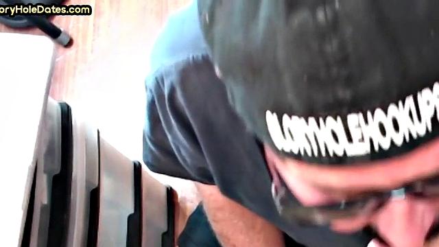 Homemade gloryhole DILF gets banged in closeup video