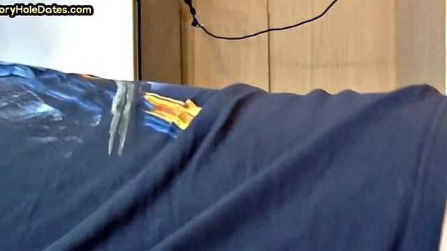 Homemade gloryhole DILF gets banged in closeup video