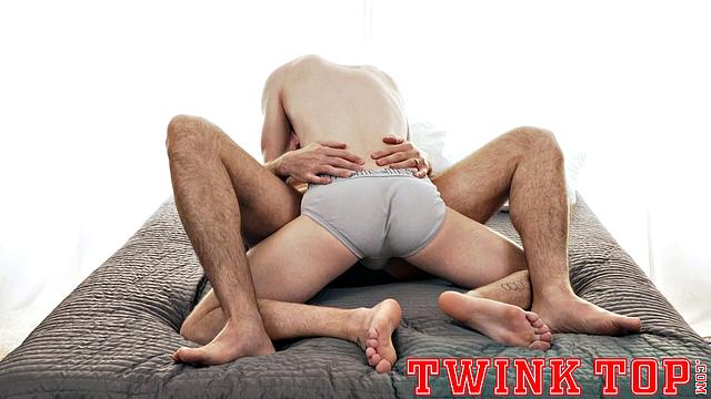 MYOTT HUNTER Chapter 4 - Massage