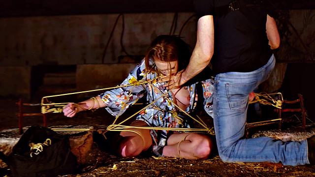 Blond babe gets nipples hurt while drinks piss