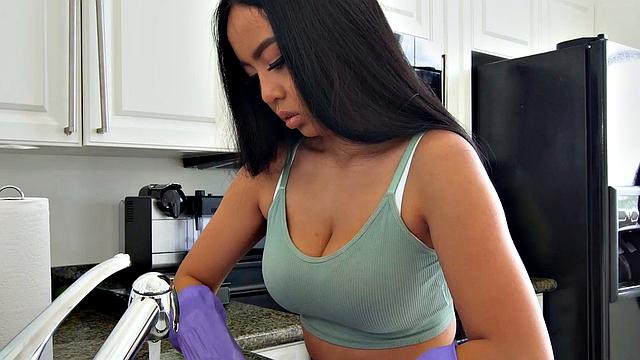 Seduced nympho maid fucked in pussy hole by nice dick