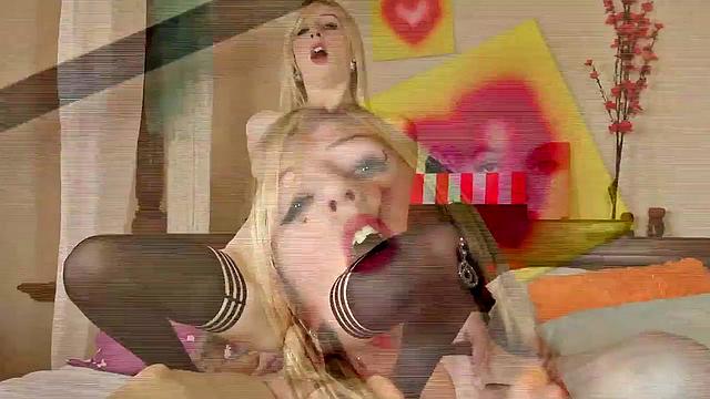 Blonde Teen Emma Foxx Fucks Her Bf On Bed