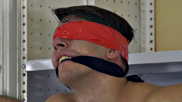 Storage Room Twink Sucking - Maxxie Wilde &amp; Sebastian Kane