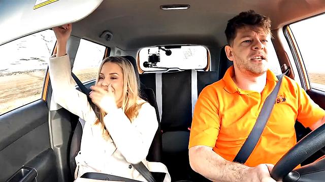 Driving babe in stockings fucked outdoors in car by tutor