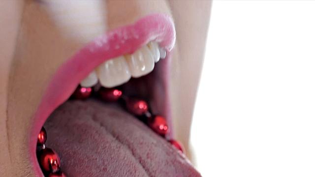 Cuties Jenna Foxx And Sonia Harcourt Messy Valentine's Day Blowjob