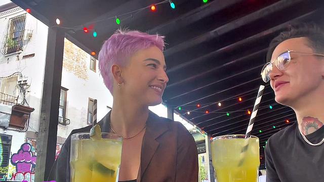 Tattooed amateur lesbian licks GFs pussy at home