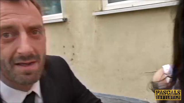 Элисса Сэвидж жаждет жёсткой порки и глубокого трахача в бондаже