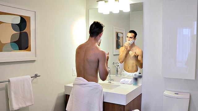 Stepdad's Boyfriend Chapter 2: A Closer Shave