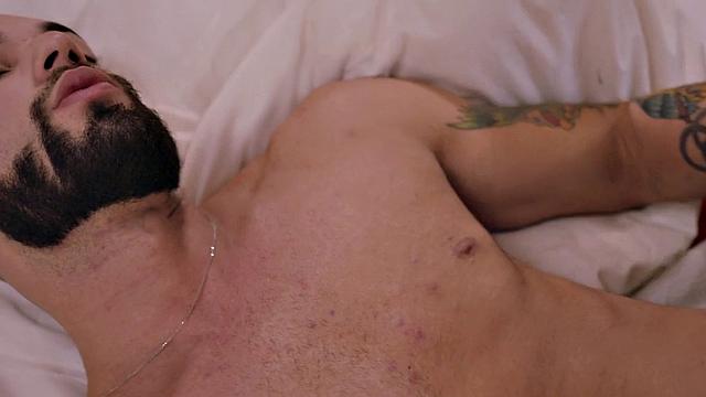 Jock BBC IR barebacking blindfolded stud on bed