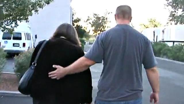 Hot BBW Victoria Works a Cock