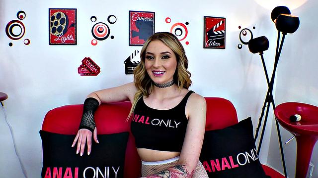 Pleasing Charlotte's Booty